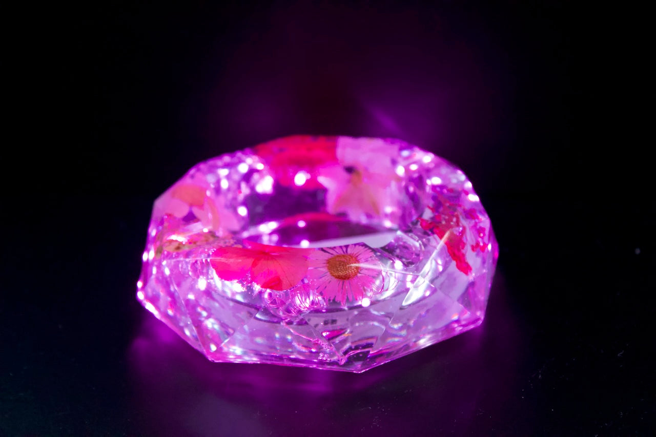 FLOWER BED MULTI COLOR LIGHT UP ASH TRAY