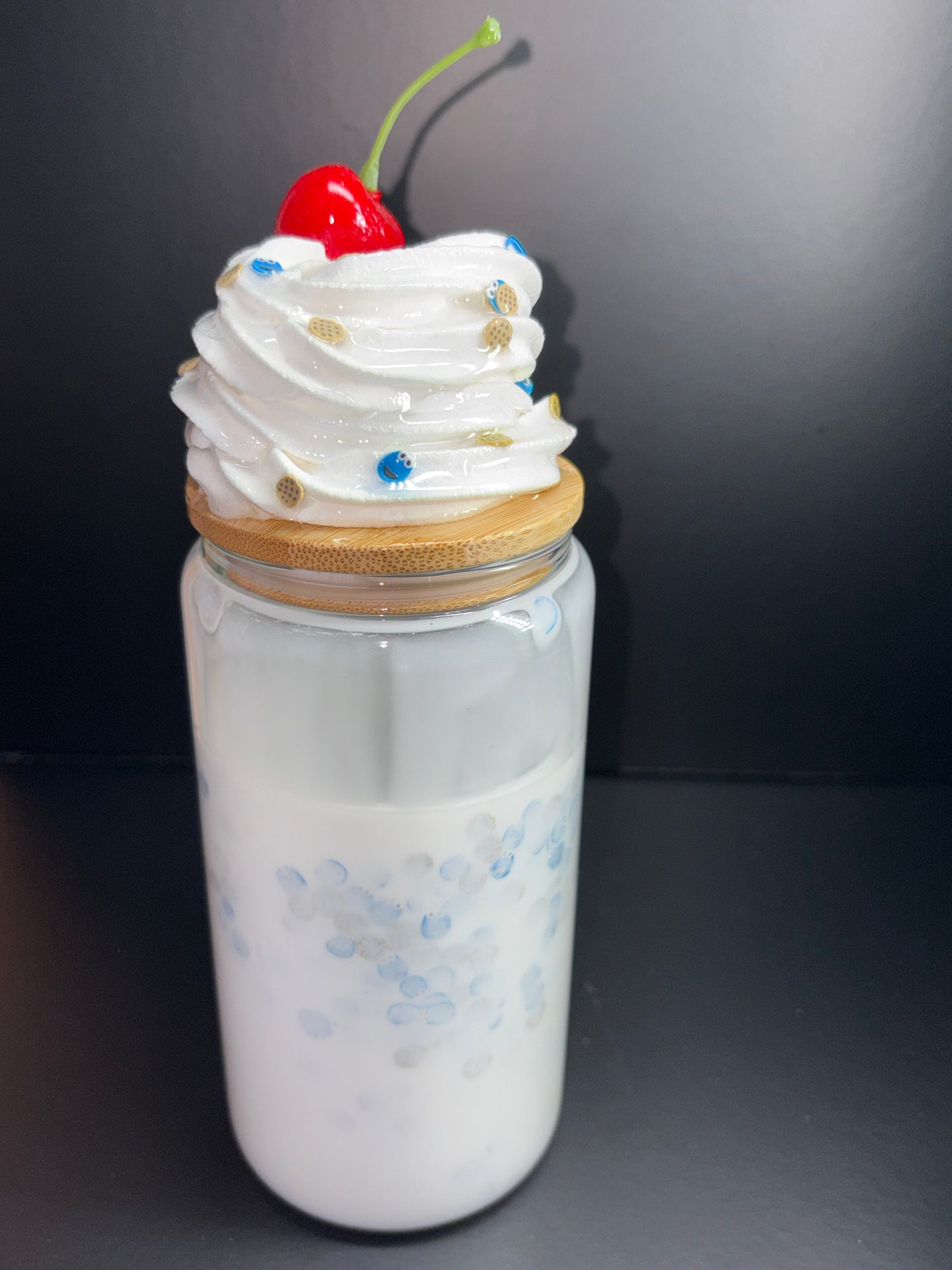 COOKIE MONSTER AND MILK 16 OZ GLASS CUP