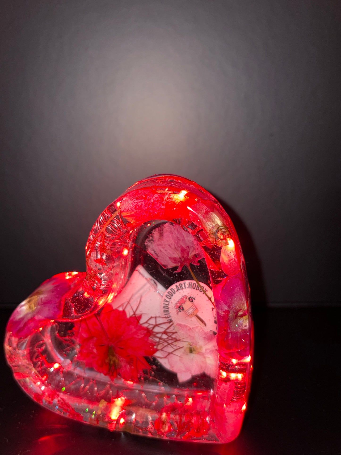 FLORAL HEART SHAPED ASHTRAY LIGHTS UP