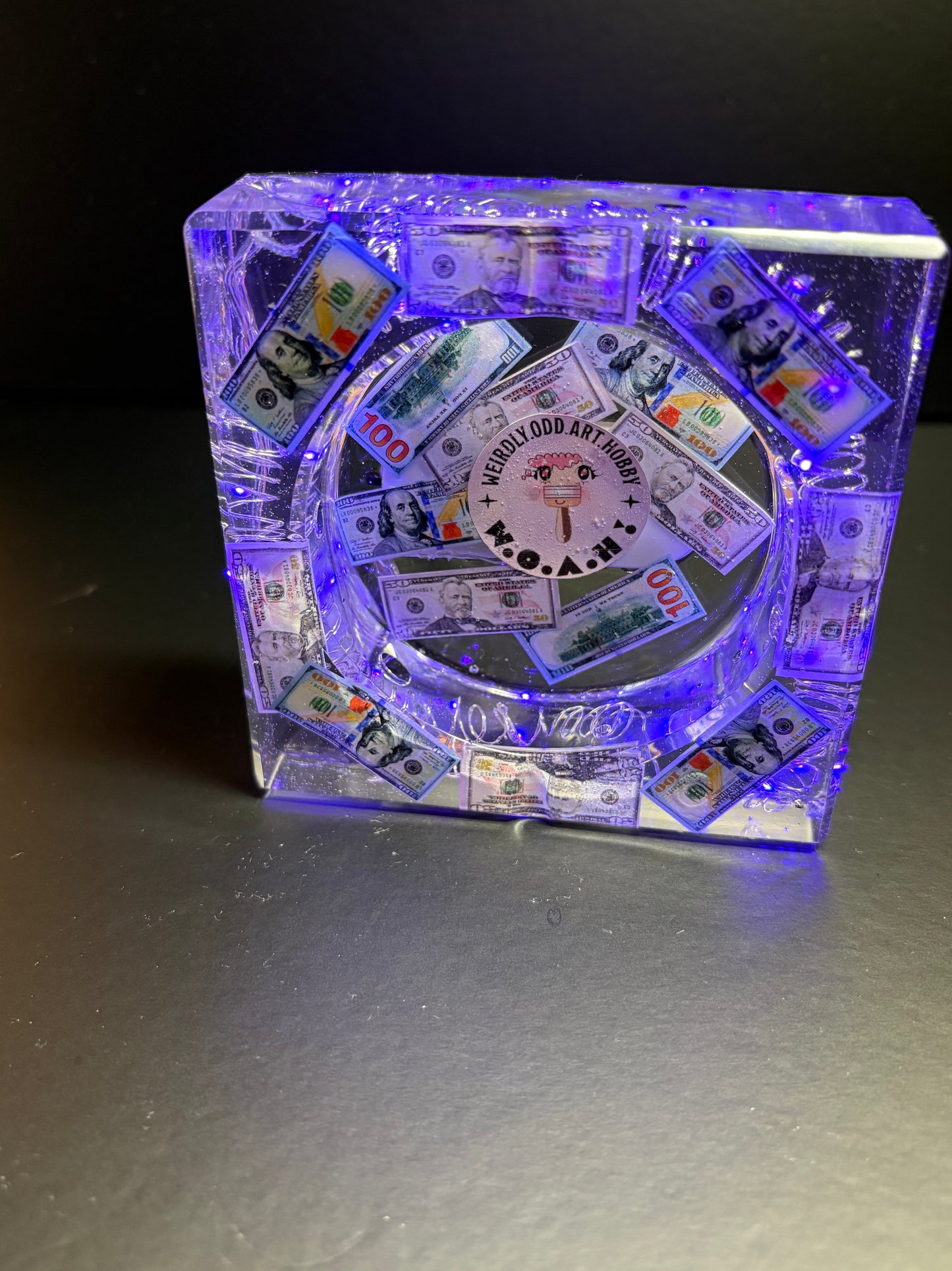 MONEY LIGHT UP ASHTRAY