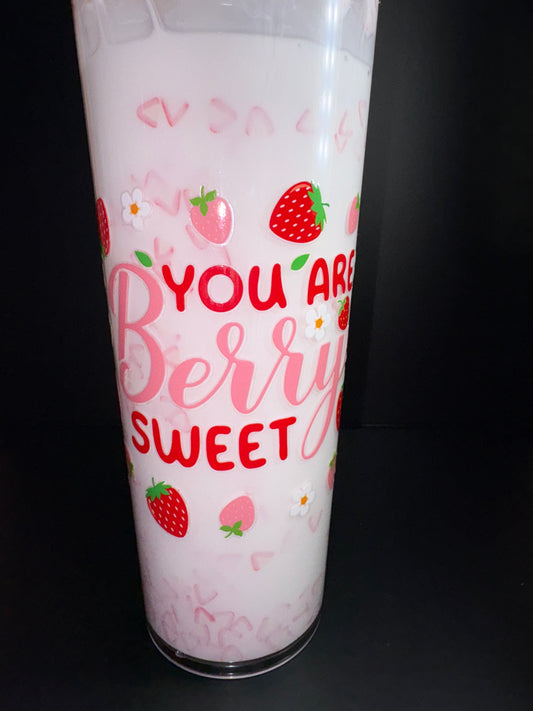STRAWBERRIES AND CREAM 24 OZ PLASTIC SNOW GLOBE