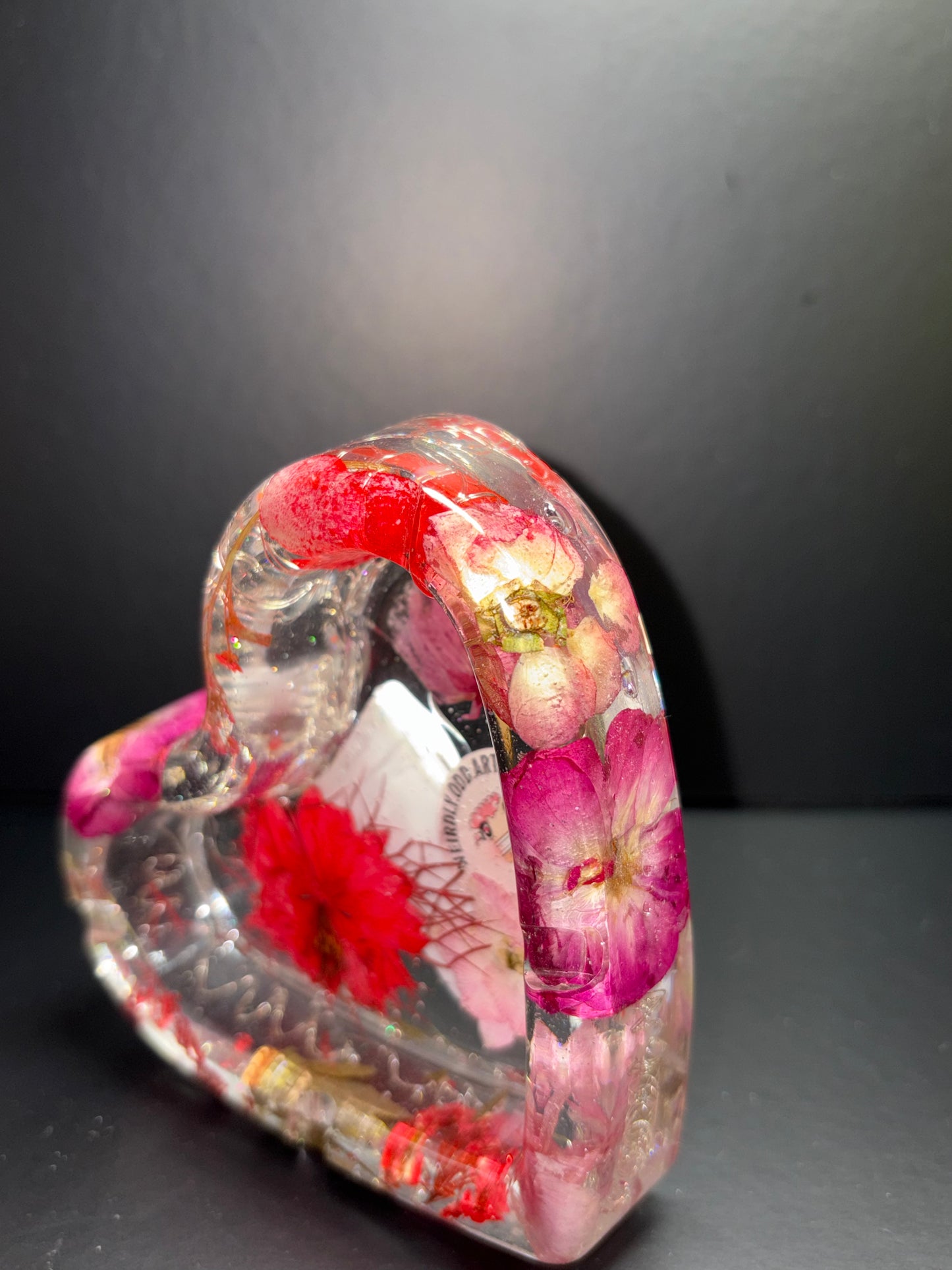 FLORAL HEART SHAPED ASHTRAY LIGHTS UP